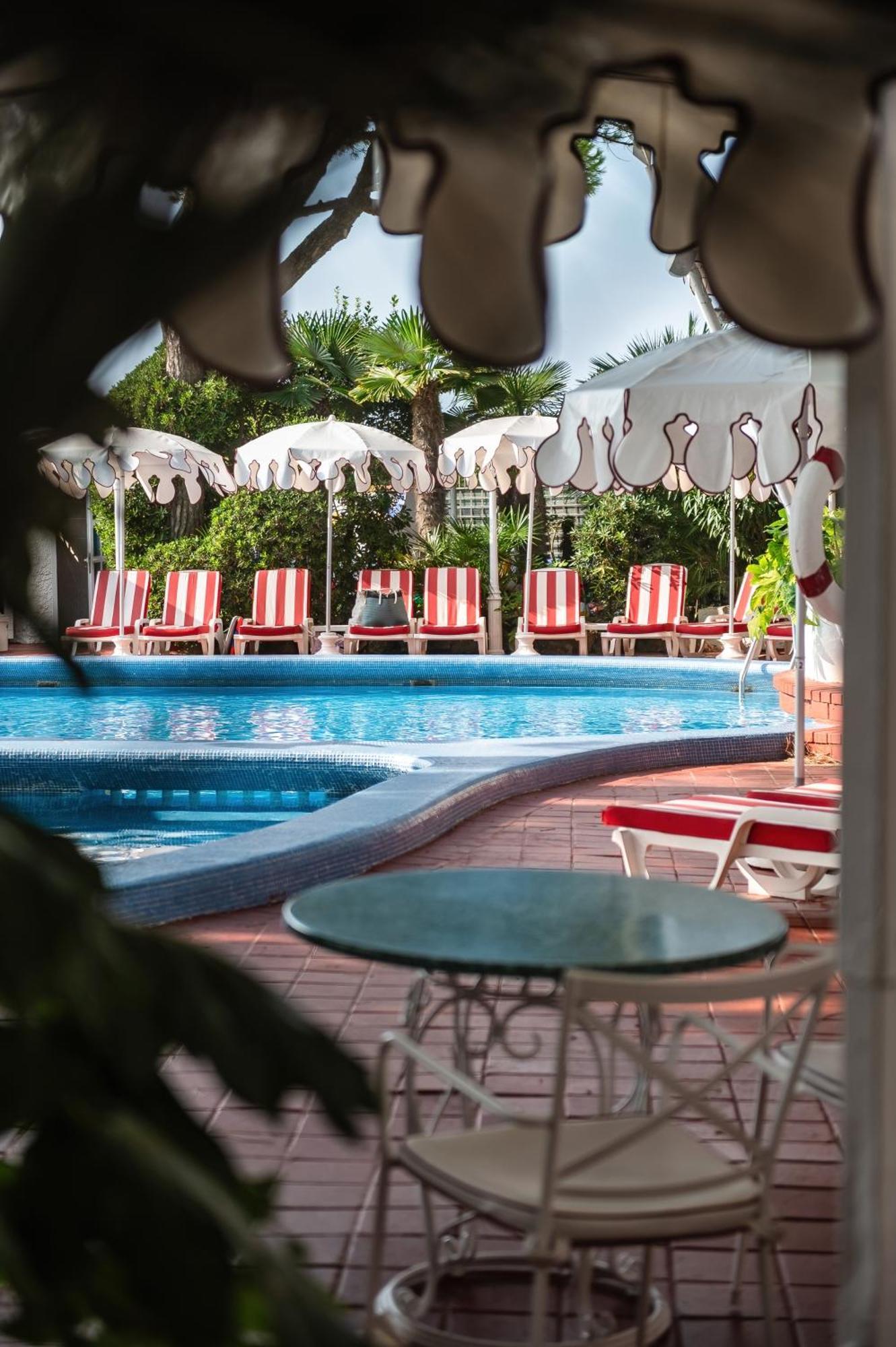 Agora Park Hotel Lido di Jesolo Exteriör bild